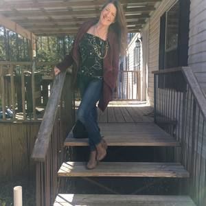 Meet your Posher, Lisa